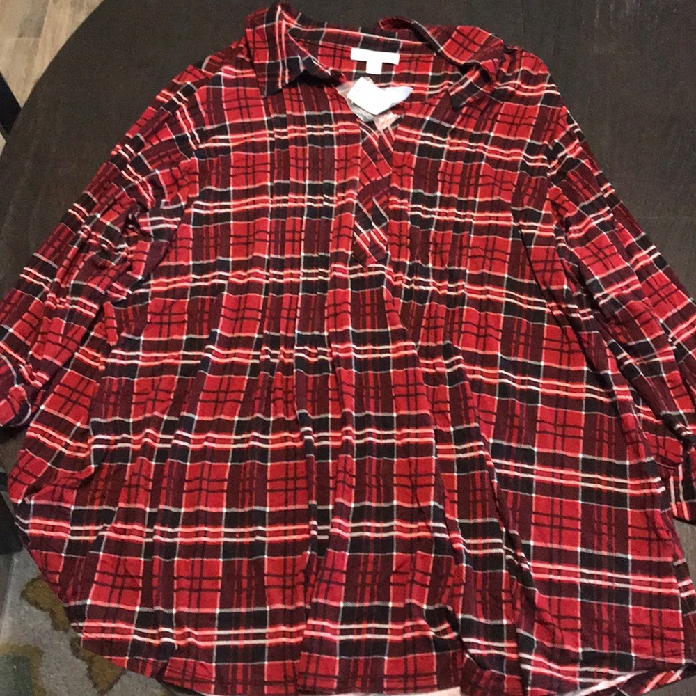 Black, red and white plaid top